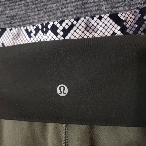 Lululemon Sunset Salutation Crop Fatigue Green Fold Over Waistband Size 4 - Picture 6 of 11